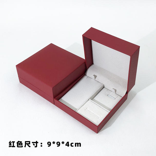 Necklace earrings rings jewelry set box small jewelry box