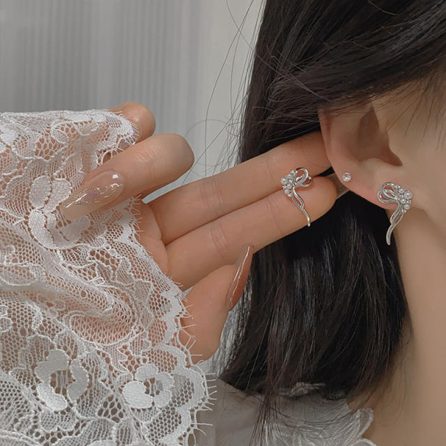 Sweet pearl cubic zircon setting silver bow studs earrings