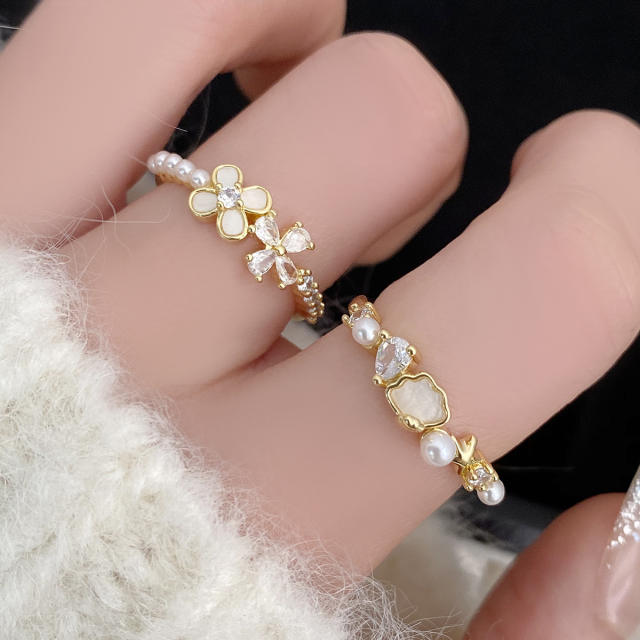 Chic tiny flower pearl diamond finger rings stackable rings