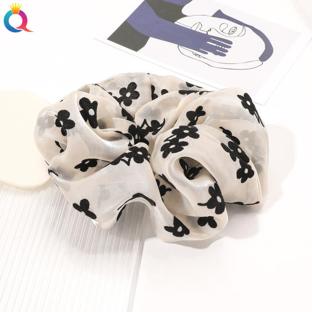 Korean fashion summer black white scrunchies