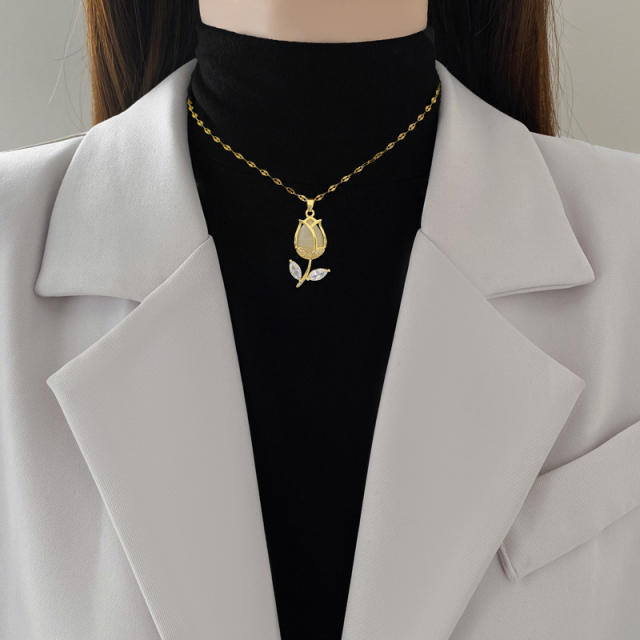 Elegant tulip pendant stainless steel chain necklace