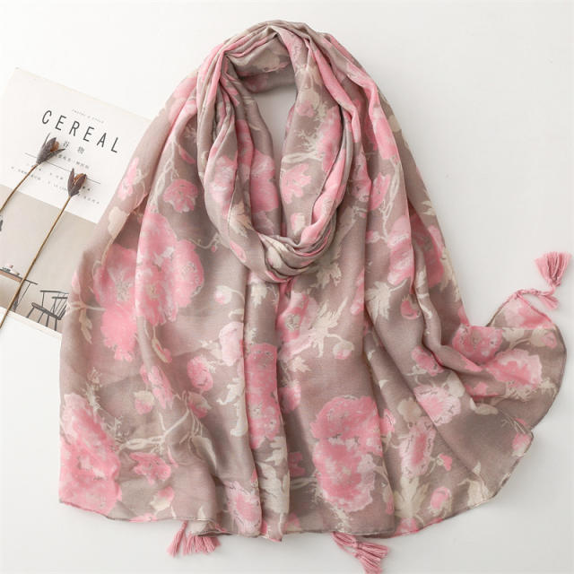 Hot sale sweet pink gray color flower fashion scarf