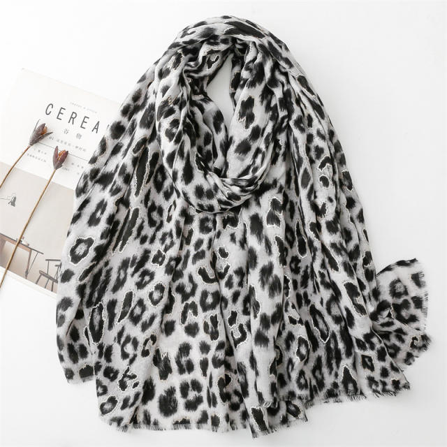 Spring summer colorful leopard grain pattern fashion scarf