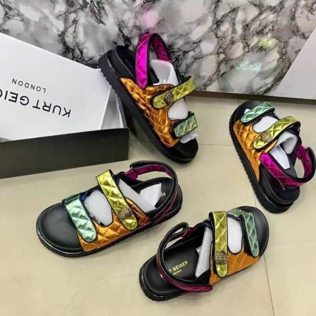 Summer gorgeous color flat sandals