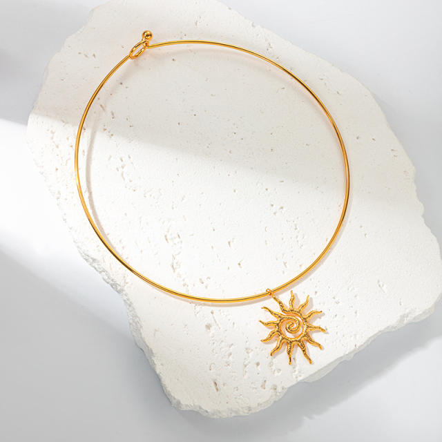 Natural sun charm stainless steel choker necklace