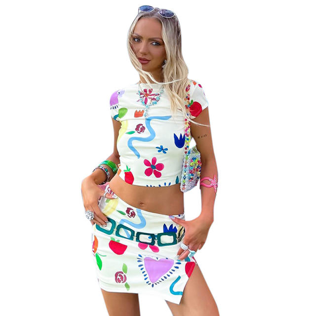 Summer colorful pattern mini skirt cropped tops set for women