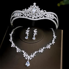 Delicate silver color diamond wedding crown necklace set