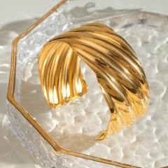 18KG wave pattern stainless steel cuff bangle chunky bangle wide bangle