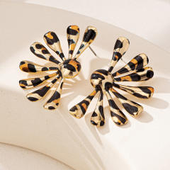 Fashion Metal Irregular Leopard Print Sunflower Women Earrings for Party Ball Wear
