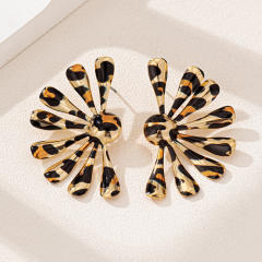Fashion Metal Irregular Leopard Print Sunflower Women Earrings for Party Ball Wear
