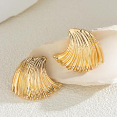 Chunky design metal peach heart earrings versatile striped star earrings