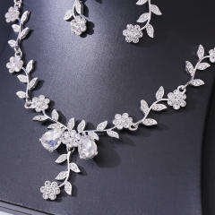 Bridal Wedding Accessories Two-Piece Set Fine Rhinestone Flower Necklace Earrings suit Party Dress Accessories suit