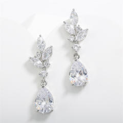New wedding jewelry sweet pear-shaped water drop zircon earrings wedding dinner bridal earrings for women