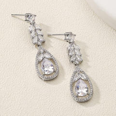 Elegant Light Luxury Long Tassel Earrings Women's High-end Water Drops Zircon Bridal Earrings