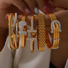 Light Luxury Style Watch Strap Pattern Titanium Steel Gold Plated Creative bangle diamond bangle collection