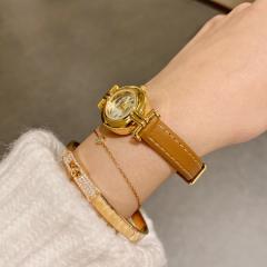 New small gold watch light luxury retro small dial women's watch steel band watch
