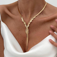 Hip-Hop Metallic Flat Snake Bone Chain Necklace Ins Cold Style Knot Chain necklace