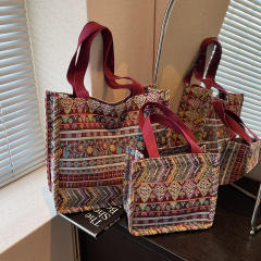 Ethnic Shoulder Bag 2025 New Bohemian Tote Bag Resort Handbag Women's Trendy Bag
