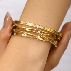 Special diamond nail inlaid cubic zircon easy match stainless steel bangle