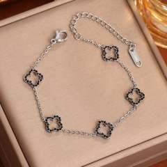 New Hollow Four-leaf Flower Diamond Four-leaf Clover Bracelet stainless steel bracelet