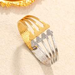New Stainless Steel bangle two tone Hollow Four-leaf Flower Exaggerated bangle bracelet