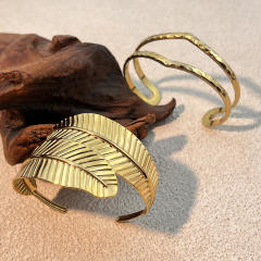 Fashion Stainless Steel Open bangle Bracelet Leaf design stainless steel bangle