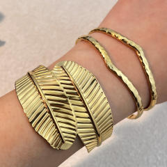Fashion Stainless Steel Open bangle Bracelet Leaf design stainless steel bangle