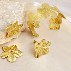 French retro palace style stainless steel jewelry suit golden flower simple all-match earrings ring bracelet suit