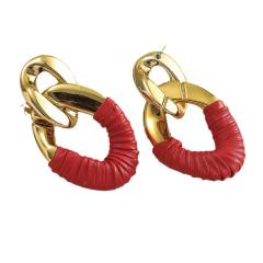 Exaggerated Pleated Oval Faux Leather Wrapped Silver Needle Earrings