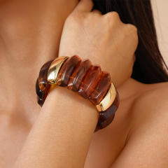 Acrylic Asymmetrical Splicing Geometric Bracelet Retro Exaggerated hand jewelry for women