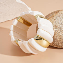 Acrylic Asymmetrical Splicing Geometric Bracelet Retro Exaggerated hand jewelry for women