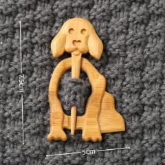 New Brooch pin with wooden animal pattern wooden animal Brooch gift
