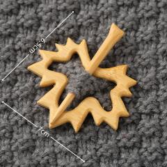 New Brooch pin with wooden animal pattern wooden animal Brooch gift