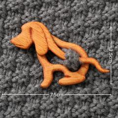 New Brooch pin with wooden animal pattern wooden animal Brooch gift