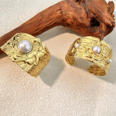 Vintage hammer pattern imitation pearl inlaid stainless steel cuff bangle wide bangle bracelet