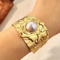 Vintage hammer pattern imitation pearl inlaid stainless steel cuff bangle wide bangle bracelet