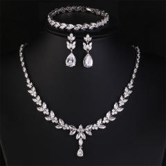 Luxury Sense Zircon Necklace Earrings Two-piece Bride Wedding Set
