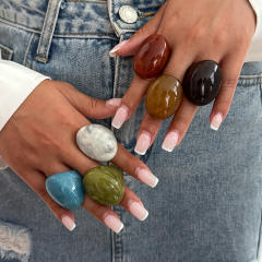 Chunky colorful resin acrylic finger rings for women antumn winter jewelry