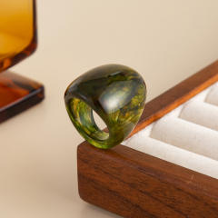 Chunky colorful resin acrylic finger rings for women antumn winter jewelry