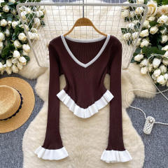 Contrasting Stripesd Knitwear Autum Ruffled Hem Bell Sleeves Slim Fit Outer Bottoming Tops