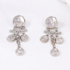 Minimalist Design Alloy Geometric Embossed Hammer Texture Round Spliced Tassel Earrings