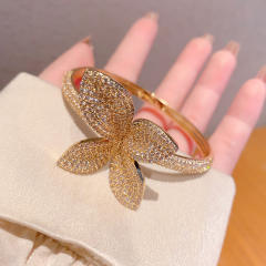 Luxury Copper Plated 18K Gold Inlaid Zircon Women's Bracelet New Full Diamond Bracelet