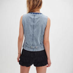 Fashionable casual slim fit button embroidered sleeveless vest