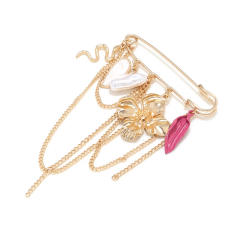 Sweet Retro Style Pearl Heart Flower Brooch French Multi-Element Colorful Leaf Hat Pants Pin