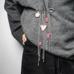 Sweet-Cool Style Oil-Drip Heart Flower Tassel Brooch Universal Pin for Jeans Clothing