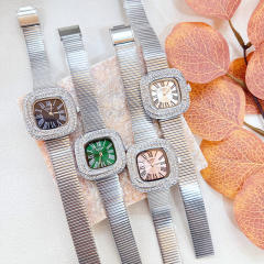 Hot-Selling Small Square Watches for Women steel band diamond watch