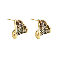 Vintage-Style Fashion Earrings with Elegant Abalone Shell White Mother-Of-Pearl