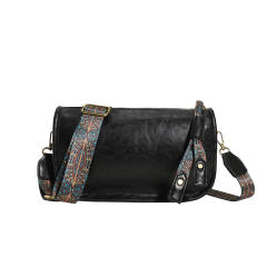 Women's Bag Retro Boston Pillow Bag Wide Shoulder Strap Texture Crossbody Bag for Women