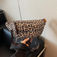 Velvet Bag Women's Large Capacity Autumn Winter Crossbody Bag Leopard Print Chest Bag Waist Bag