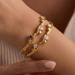 Fashion heart-shaped stainless steel bracelet with zirconia stones